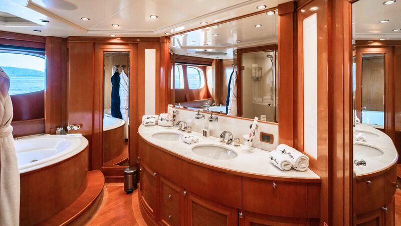 MONDOMARINE 131